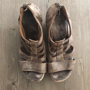 Bed Stu Olinda Wedges